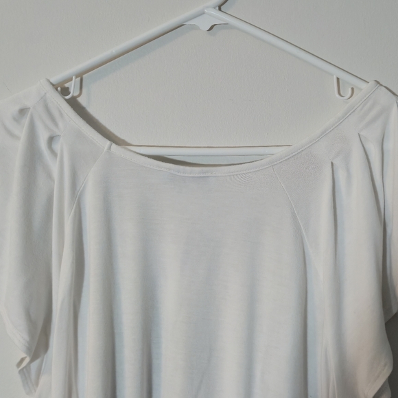 Revolution by Ricki's XXL Floral Butterfly Flutter Sleeve Blouse - Picture 10 of 16